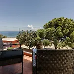 Ocean Perl Rooms