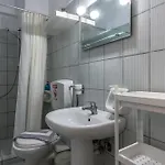 Ocean Perl Rooms