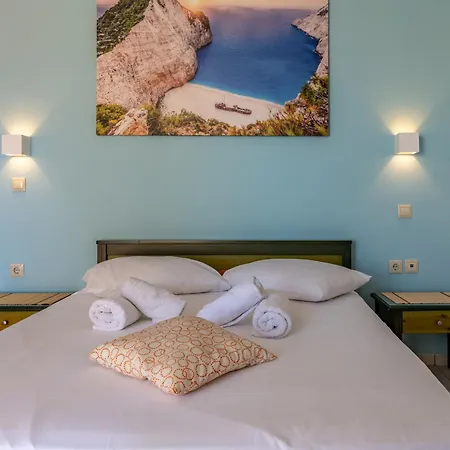 Boutique Sea * זקינטוס טאון